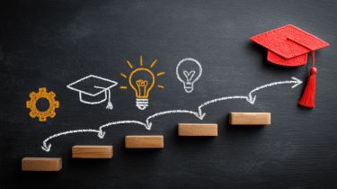 Karta Nauczyciela: Doradca zawodowy wliczany do liczby etatów nauczycieli specjalistów w szkołach