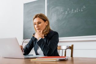 Dziennik specjalisty a dziennik innych zajęć – jak prawidłowo prowadzić dokumentację?